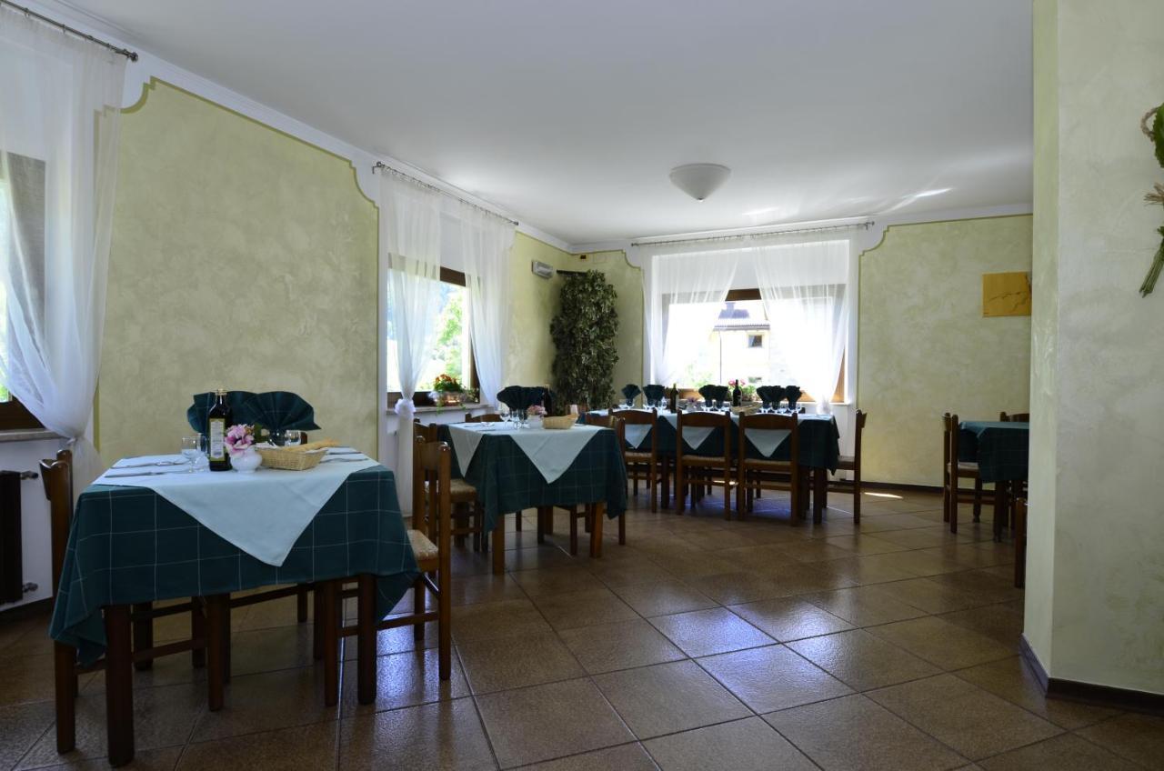 Hotel Locanda Ridevert Tione di Trento Exterior foto